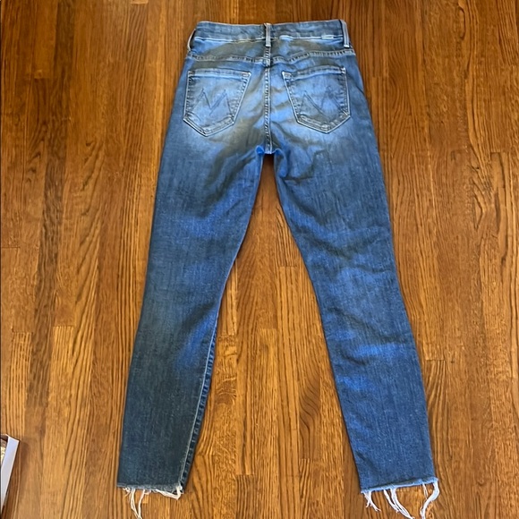 Mother High Waisted Looker Ankle Fray Jeans in Jumping Off Swings Size 25 - Picture 11 of 15